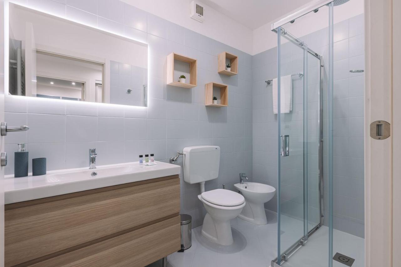 Esclusiva Suite Con Terrazza/Ultra Wi-Fi/Free Park Triest Exterior foto